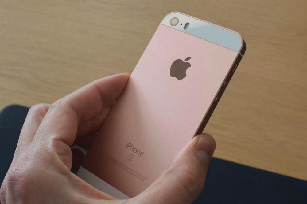 iphone SE or rose